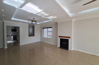 2 Bedroom Property for Sale in Greenstone Hill Gauteng