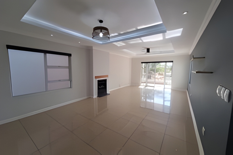 2 Bedroom Property for Sale in Greenstone Hill Gauteng