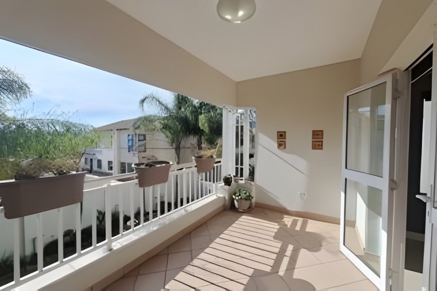 2 Bedroom Property for Sale in Greenstone Hill Gauteng