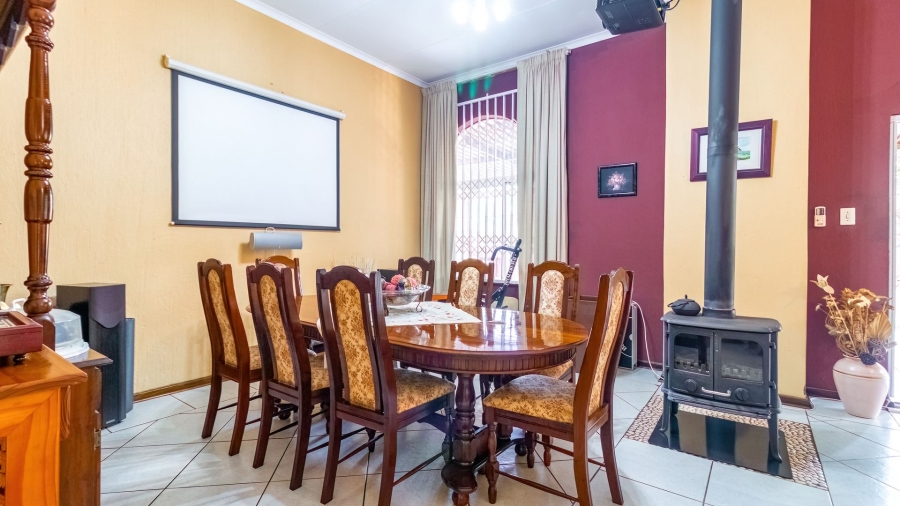 5 Bedroom Property for Sale in Morning Hill Gauteng