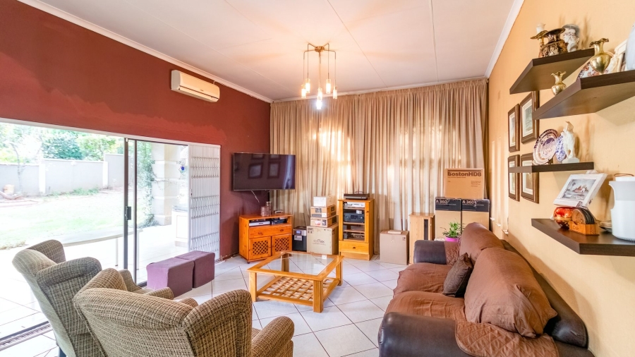5 Bedroom Property for Sale in Morning Hill Gauteng
