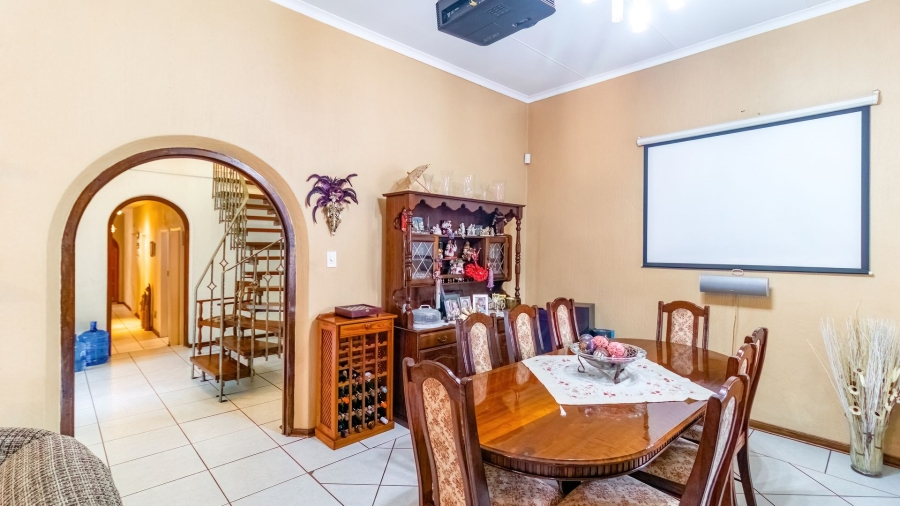 5 Bedroom Property for Sale in Morning Hill Gauteng