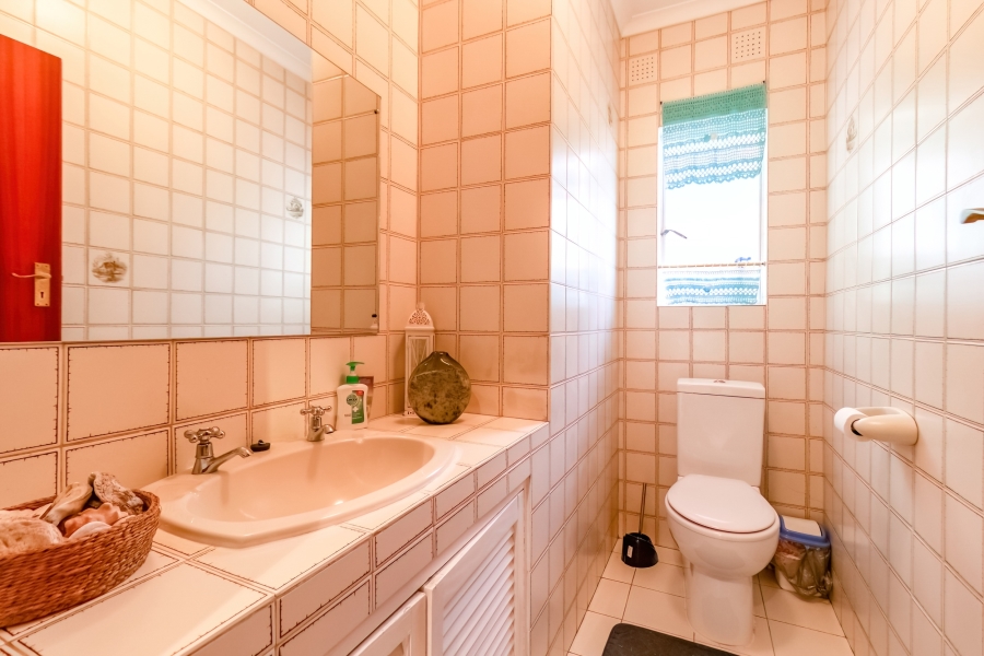 5 Bedroom Property for Sale in Morning Hill Gauteng