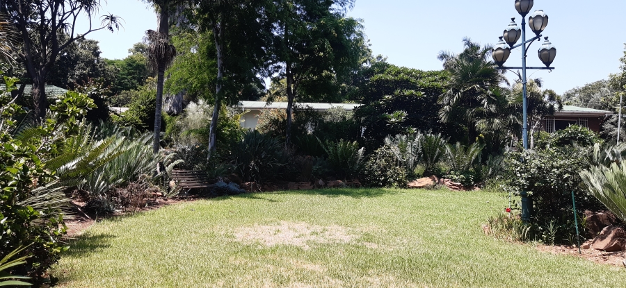 To Let 4 Bedroom Property for Rent in Groenkloof Gauteng