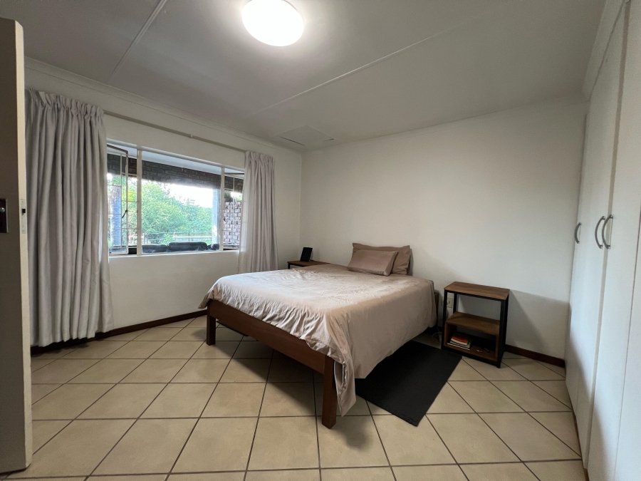 To Let 2 Bedroom Property for Rent in Glen Austin Gauteng