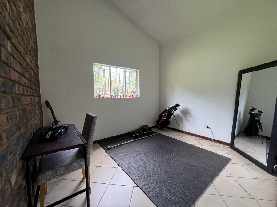 To Let 2 Bedroom Property for Rent in Glen Austin Gauteng