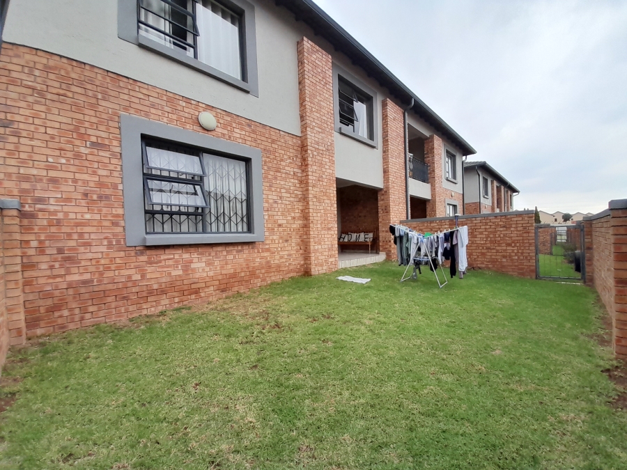 To Let 3 Bedroom Property for Rent in Noordwyk Gauteng