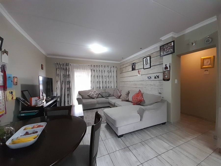 To Let 3 Bedroom Property for Rent in Noordwyk Gauteng