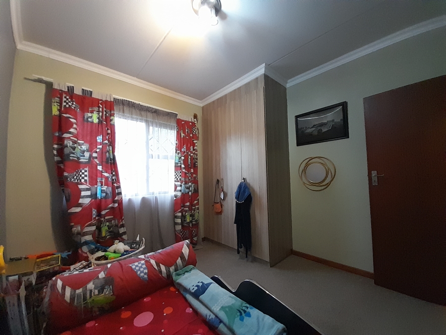 To Let 3 Bedroom Property for Rent in Noordwyk Gauteng