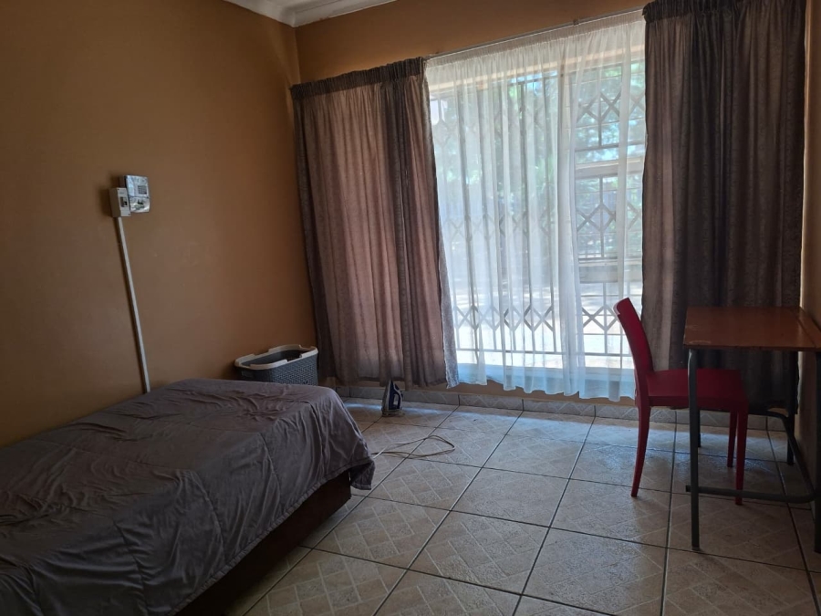 8 Bedroom Property for Sale in Vanderbijlpark SE 7 Gauteng