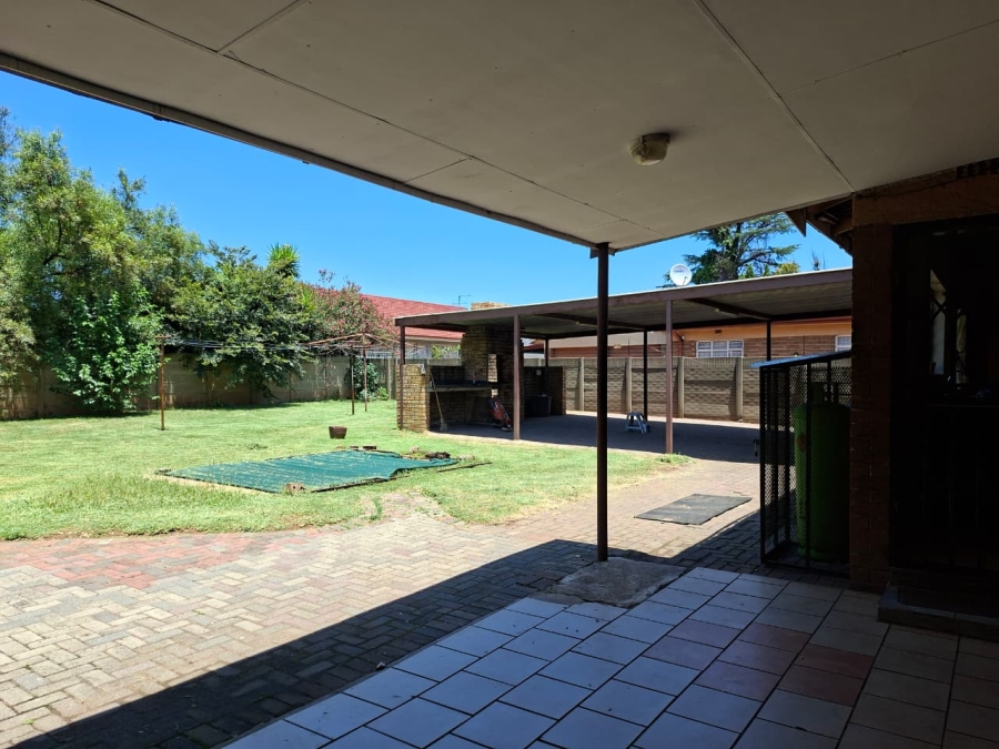 8 Bedroom Property for Sale in Vanderbijlpark SE 7 Gauteng