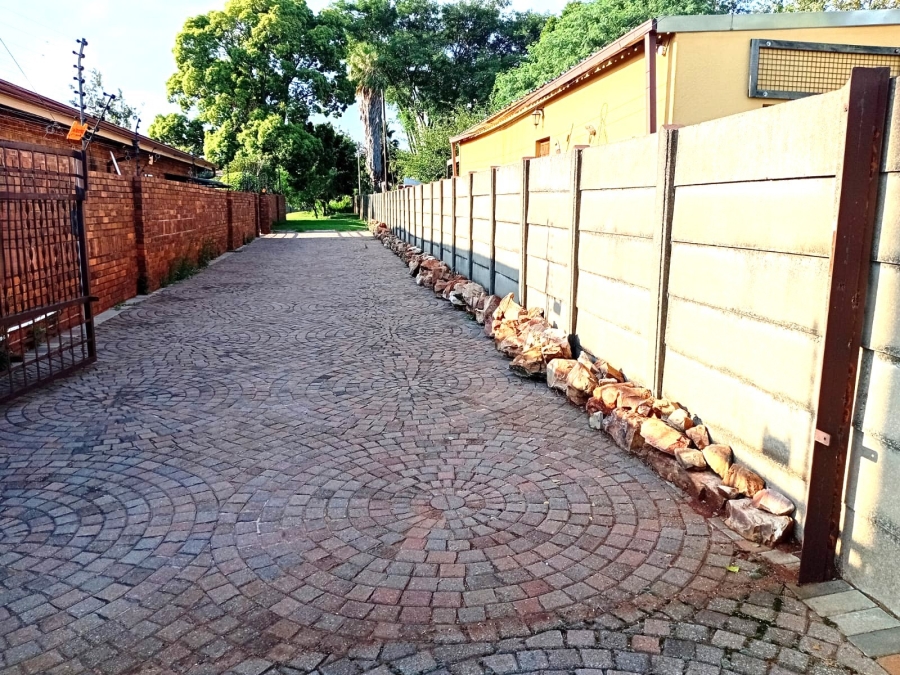0 Bedroom Property for Sale in Kenleaf Gauteng
