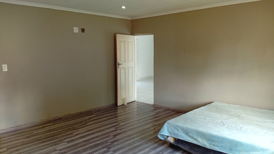 3 Bedroom Property for Sale in Meyerton Central Gauteng
