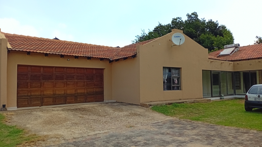3 Bedroom Property for Sale in Meyerton Central Gauteng