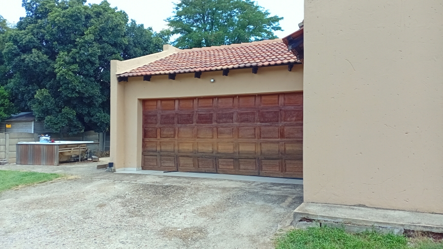 3 Bedroom Property for Sale in Meyerton Central Gauteng