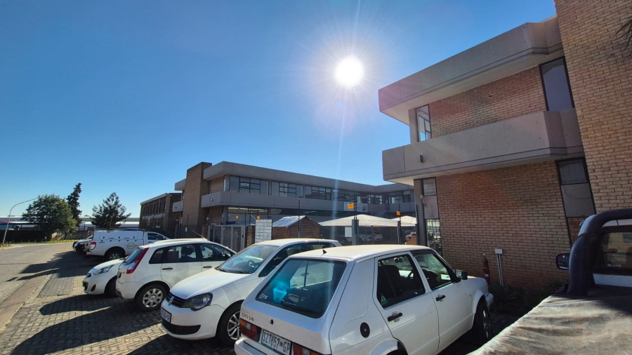 To Let commercial Property for Rent in Silvertondale Gauteng