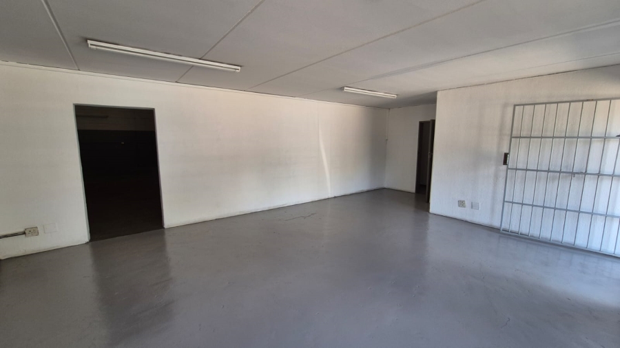 To Let commercial Property for Rent in Silvertondale Gauteng