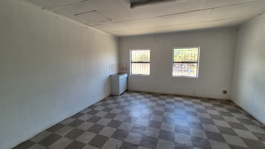 To Let commercial Property for Rent in Silvertondale Gauteng