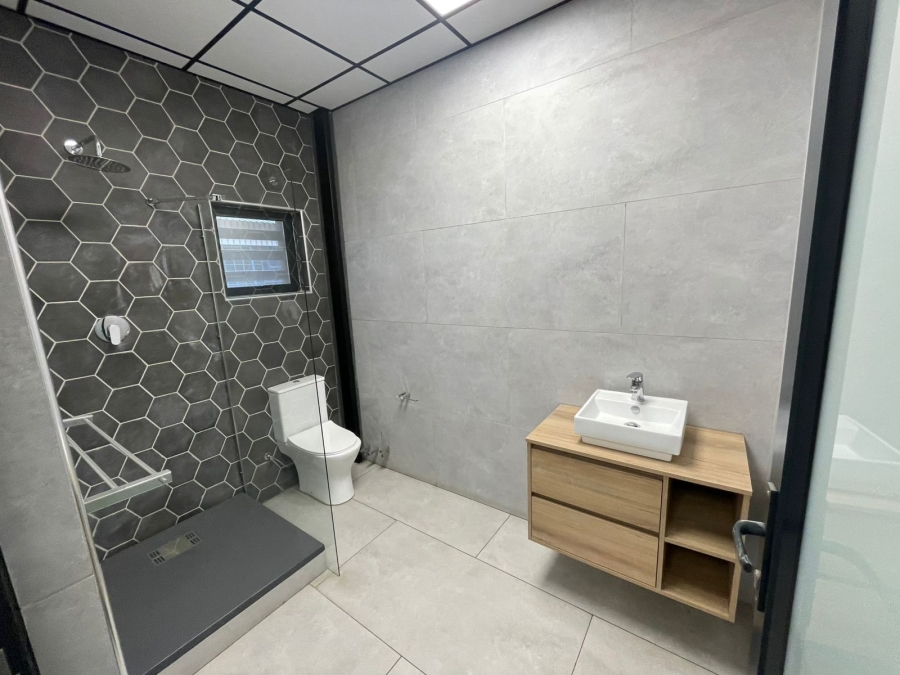 To Let commercial Property for Rent in Anderbolt Gauteng