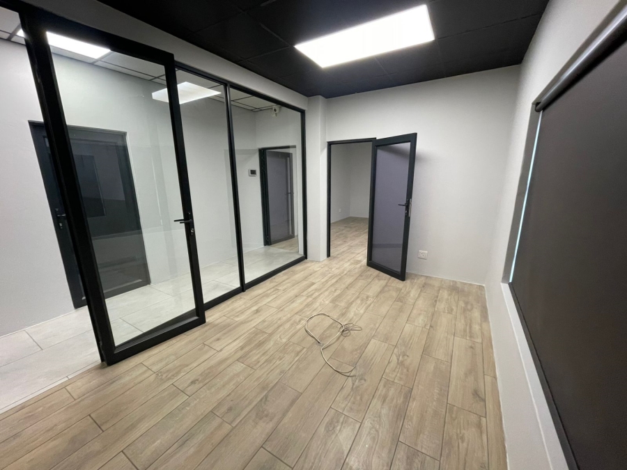 To Let commercial Property for Rent in Anderbolt Gauteng