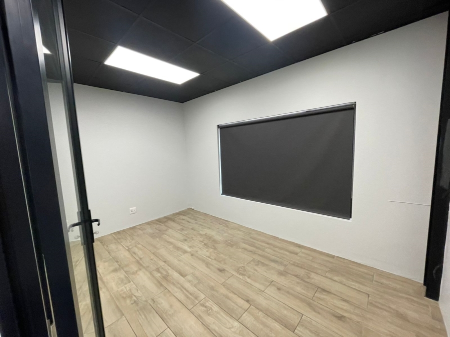 To Let commercial Property for Rent in Anderbolt Gauteng