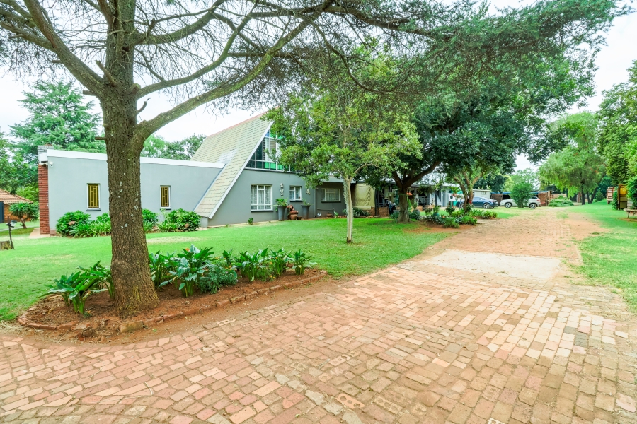 Commercial Property for Sale in Doornkloof Gauteng