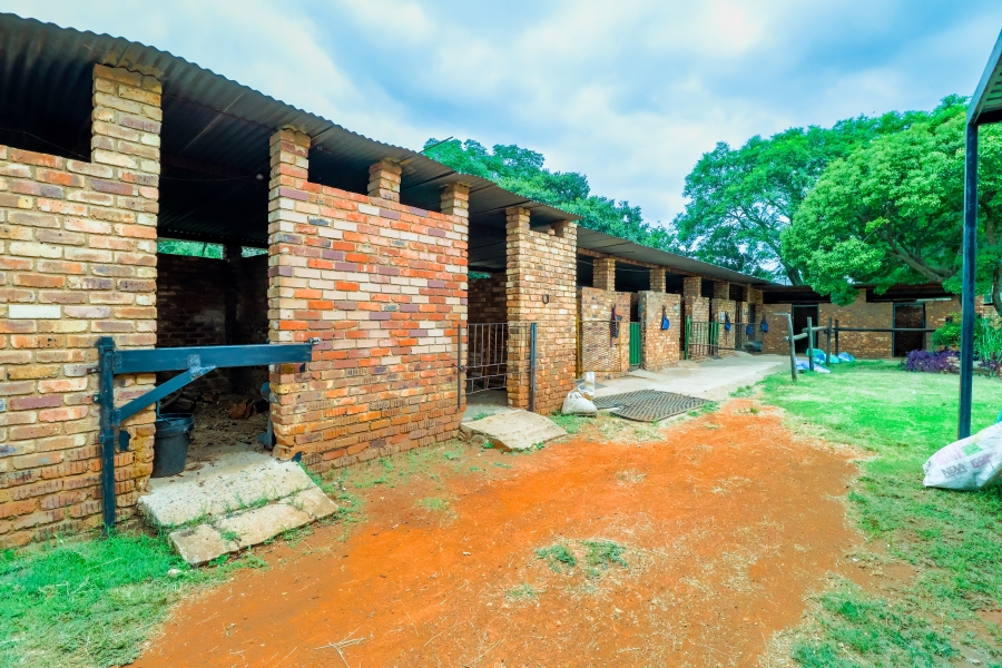 Commercial Property for Sale in Doornkloof Gauteng