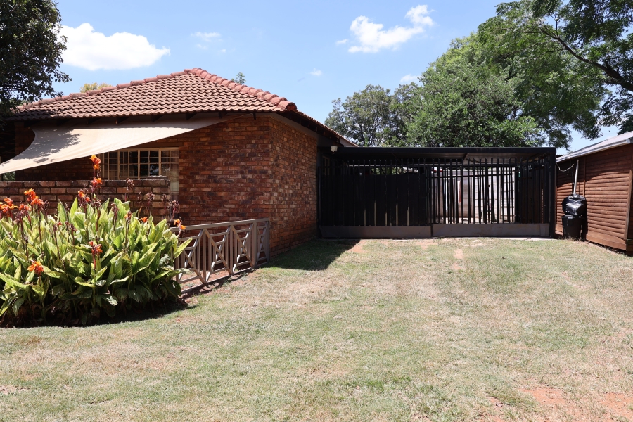 Commercial Property for Sale in Doornkloof Gauteng