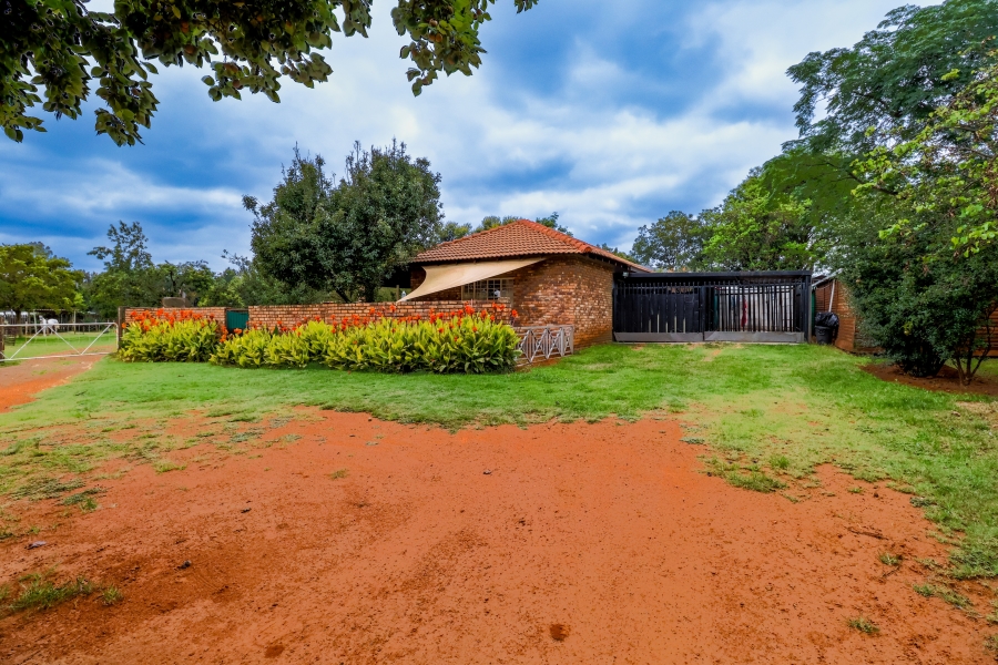 Commercial Property for Sale in Doornkloof Gauteng