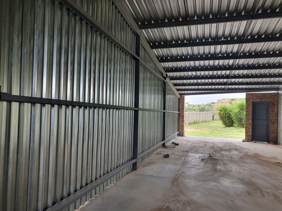 To Let commercial Property for Rent in Clayville Gauteng