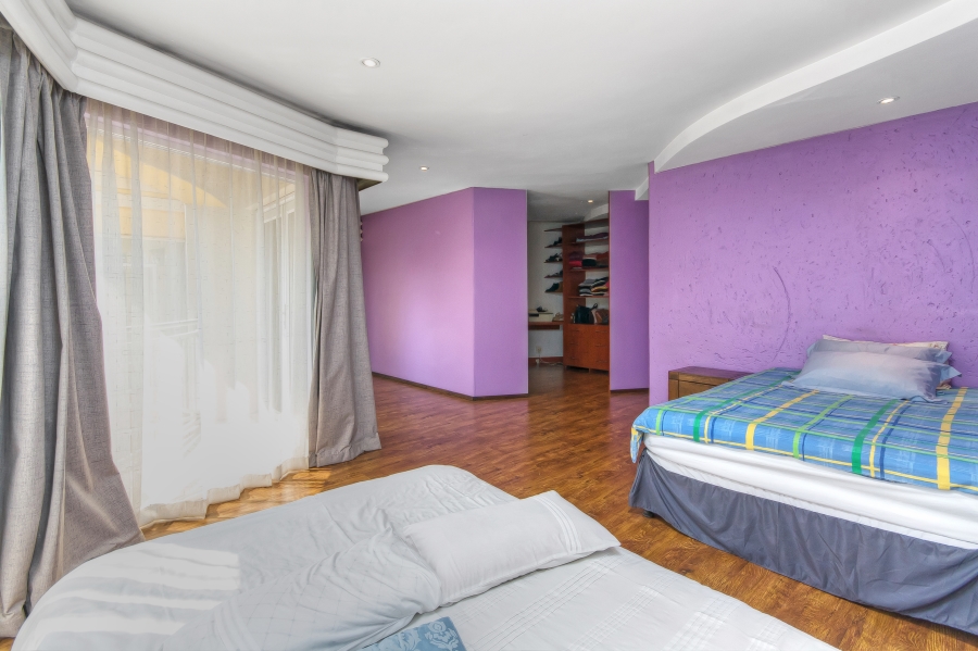 4 Bedroom Property for Sale in Glenvista Gauteng