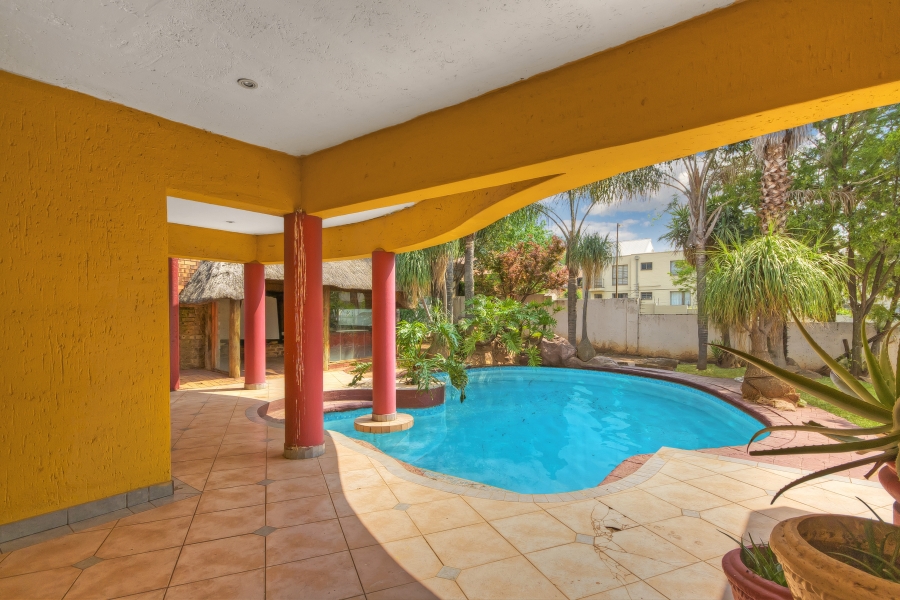 4 Bedroom Property for Sale in Glenvista Gauteng