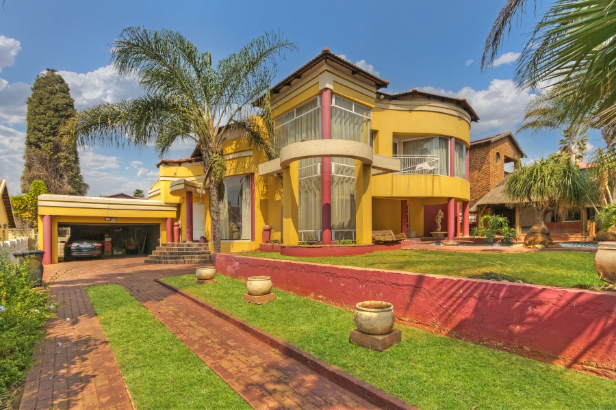4 Bedroom Property for Sale in Glenvista Gauteng