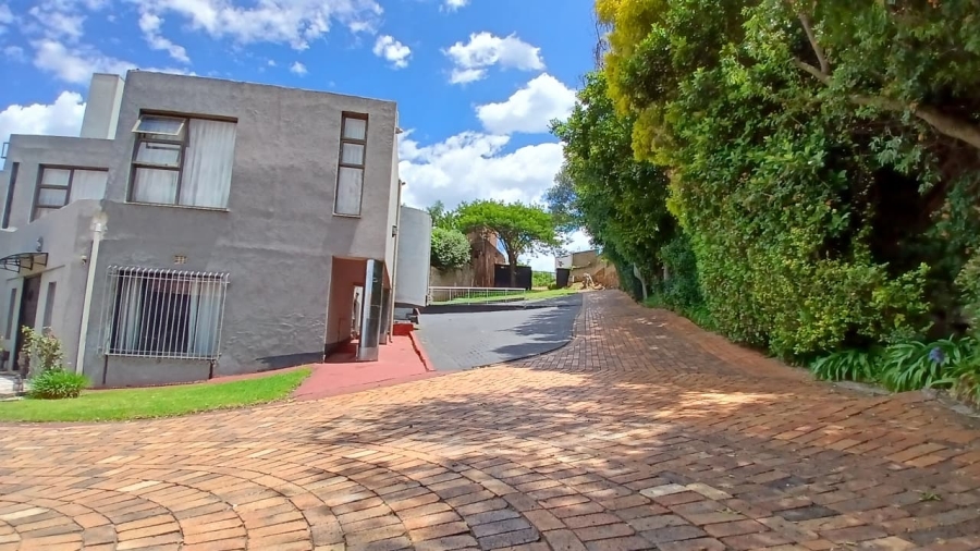 To Let 1 Bedroom Property for Rent in Northcliff Gauteng