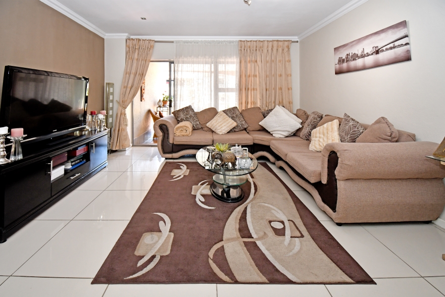 2 Bedroom Property for Sale in Morningside Gauteng