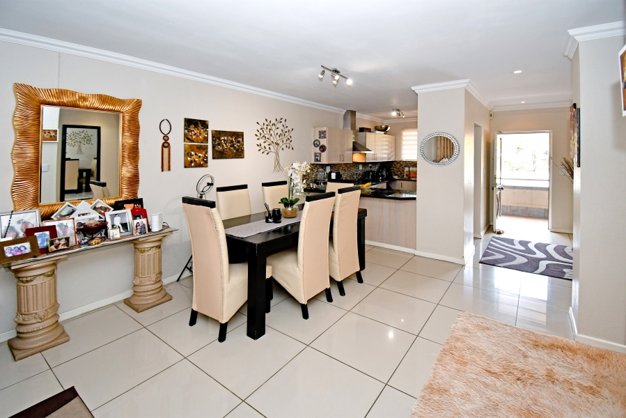 2 Bedroom Property for Sale in Morningside Gauteng