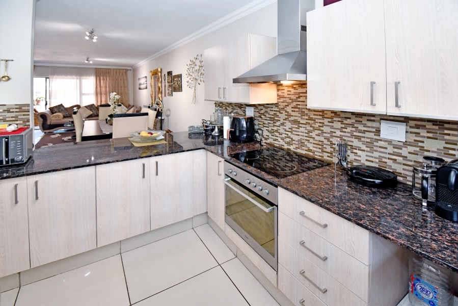 2 Bedroom Property for Sale in Morningside Gauteng