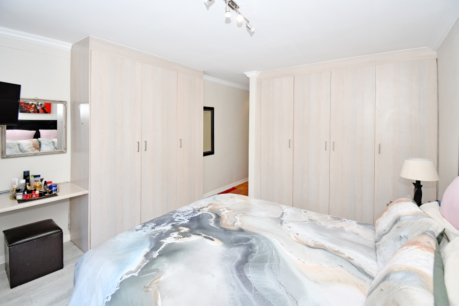 2 Bedroom Property for Sale in Morningside Gauteng