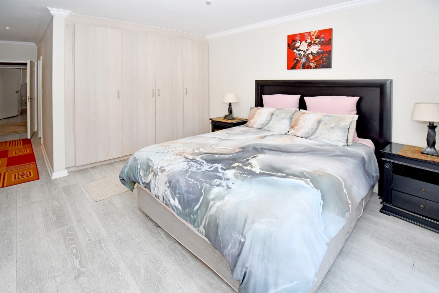 2 Bedroom Property for Sale in Morningside Gauteng