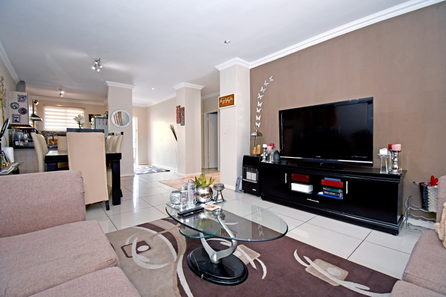 2 Bedroom Property for Sale in Morningside Gauteng