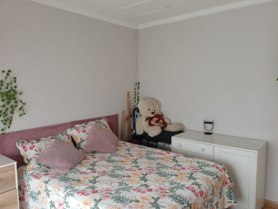 4 Bedroom Property for Sale in Glenanda Gauteng