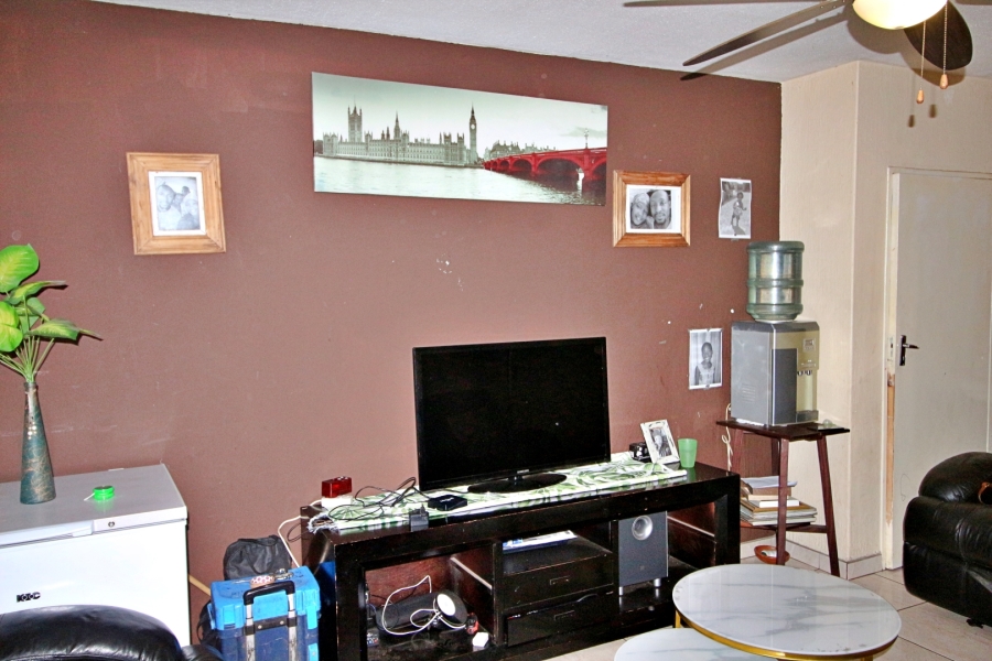 2 Bedroom Property for Sale in Edleen Gauteng