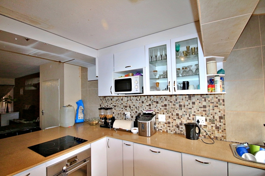 2 Bedroom Property for Sale in Edleen Gauteng