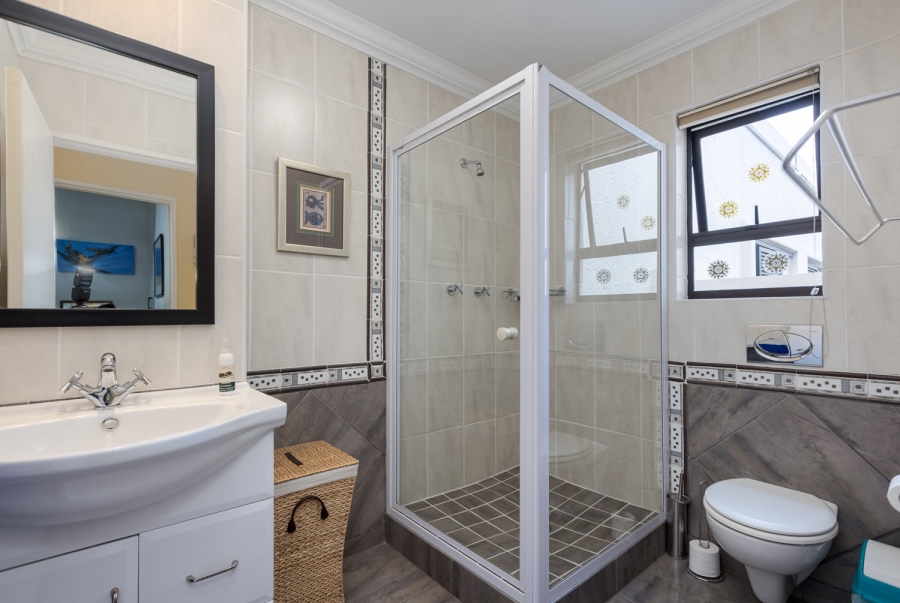 To Let 3 Bedroom Property for Rent in Rosebank Gauteng