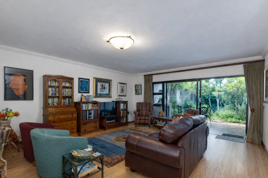 To Let 3 Bedroom Property for Rent in Rosebank Gauteng