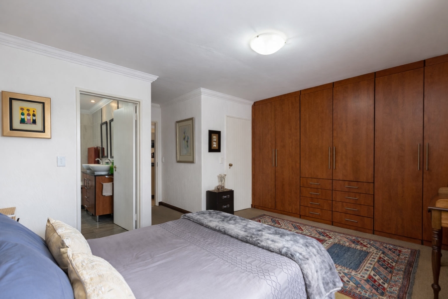 To Let 3 Bedroom Property for Rent in Rosebank Gauteng