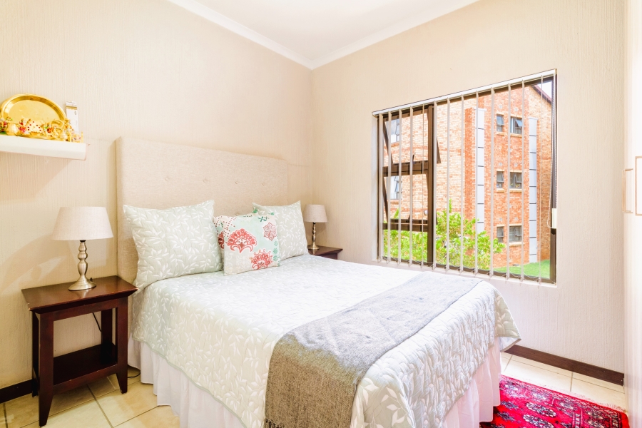 2 Bedroom Property for Sale in Wilgeheuwel Gauteng