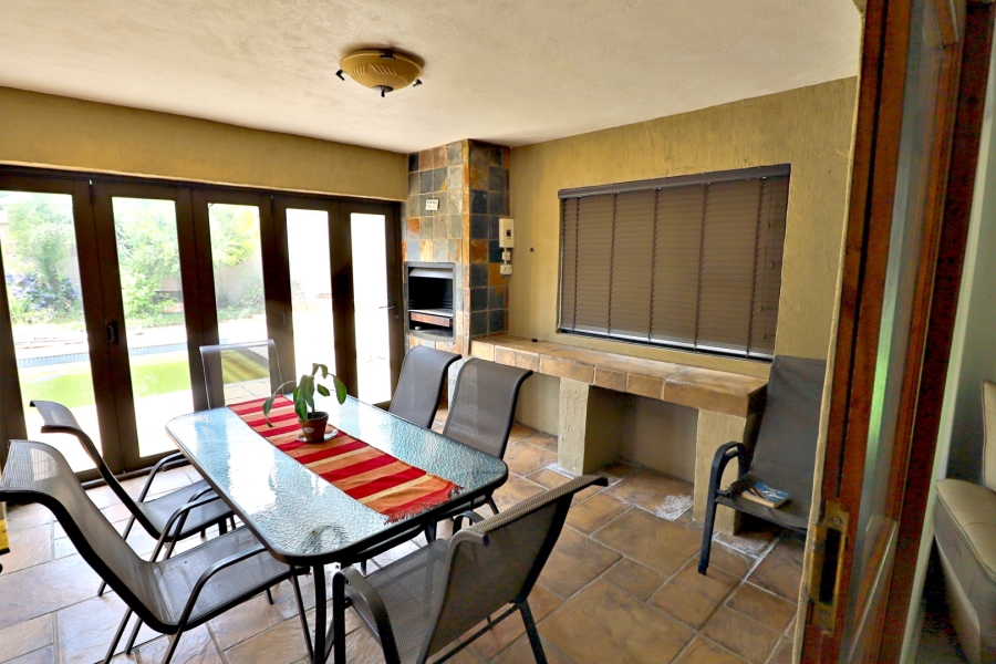 3 Bedroom Property for Sale in Glen Erasmia Gauteng