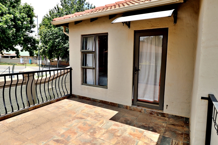 3 Bedroom Property for Sale in Glen Erasmia Gauteng