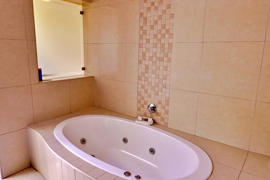 3 Bedroom Property for Sale in Glen Erasmia Gauteng